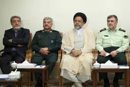 تصاویری از جلسه مهم رهبری با سران قوا، فرمانده سپاه و وزرای اطلاعات و کشور