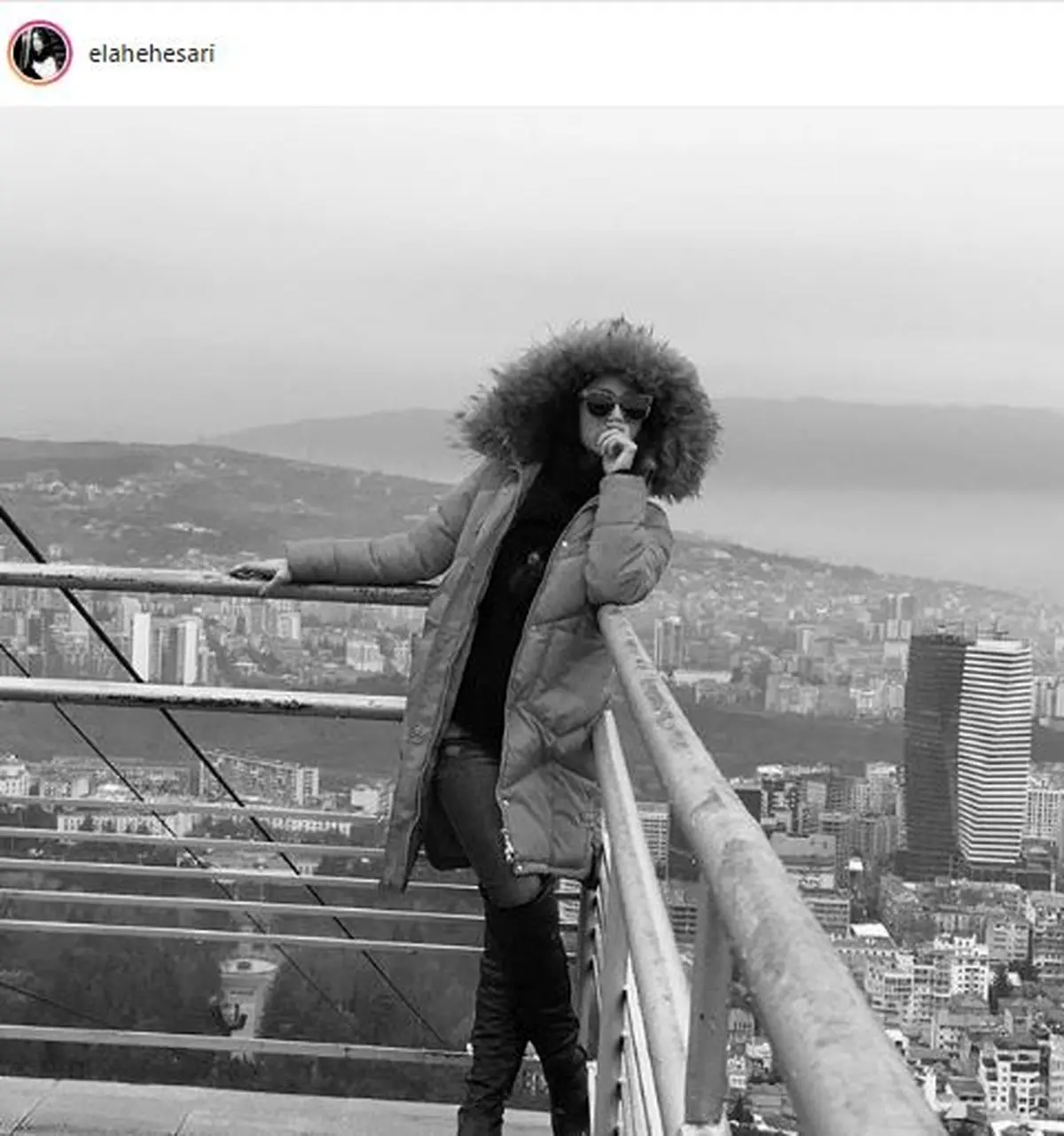 نگاهِ مبهوت «الهه حصاری»/عکس