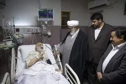 عیادت رئیس دفتر رهبر انقلاب از حجت الاسلام والمسلمین قرائتی/تصاویر