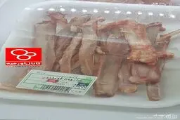 تصویری تکاندهنده از یک گوشت فروشی در ارومیه ! + عکس