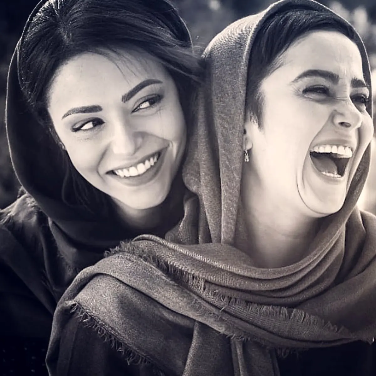 خنده از ته دل الناز حبیبی + عکس