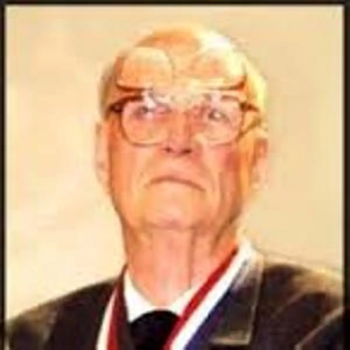 مبدع تنفس مصنوعی درگذشت/عکس