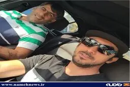 سلفی خودرویی کاپیتان استقلال/ عکس