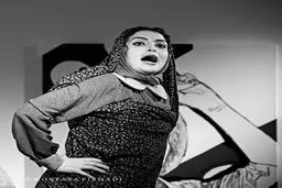 عکس خاص خانم بازیگر در نمایش آدامس خوانی!