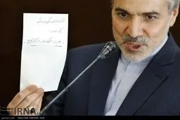 تصویری جالب از نشست خبری نوبخت با طعم تخم مرغ