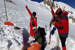 لحظه پیدا شدن جعبه‌سیاه هواپیمای یاسوج/تصاویر