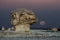 نمایی زیبا از تصویر کامل ماه/عکس