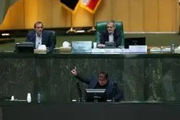 نقد تند نماینده مجلس به روحانی: جلوی بریز و بپاش‌های مدیران و ژن های خوب را بگیرید