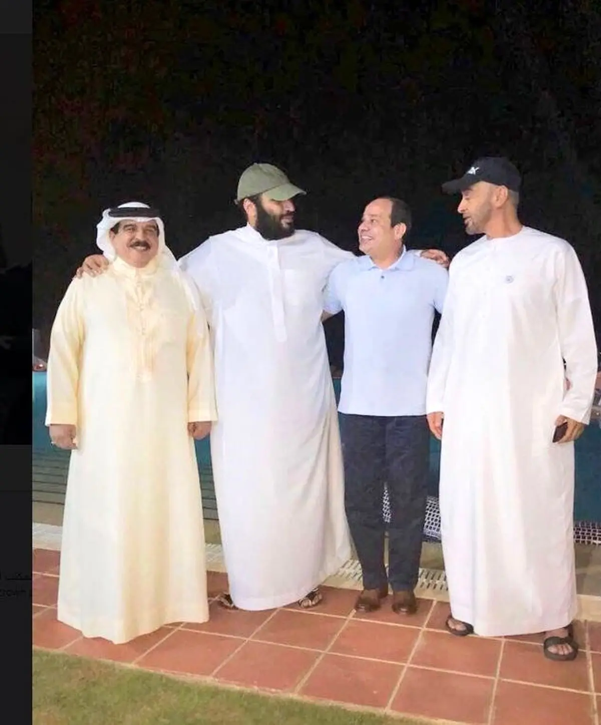 اولین عکس از ولیعهد جنجالی عربستان بعد از شایعه کشته شدنش