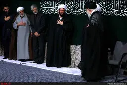 لاریجانی، سردار سلیمانی، حدادعادل، وزرای دولت و ...در مراسم عزاداری شب عاشورا با حضور رهبری/تصاویر