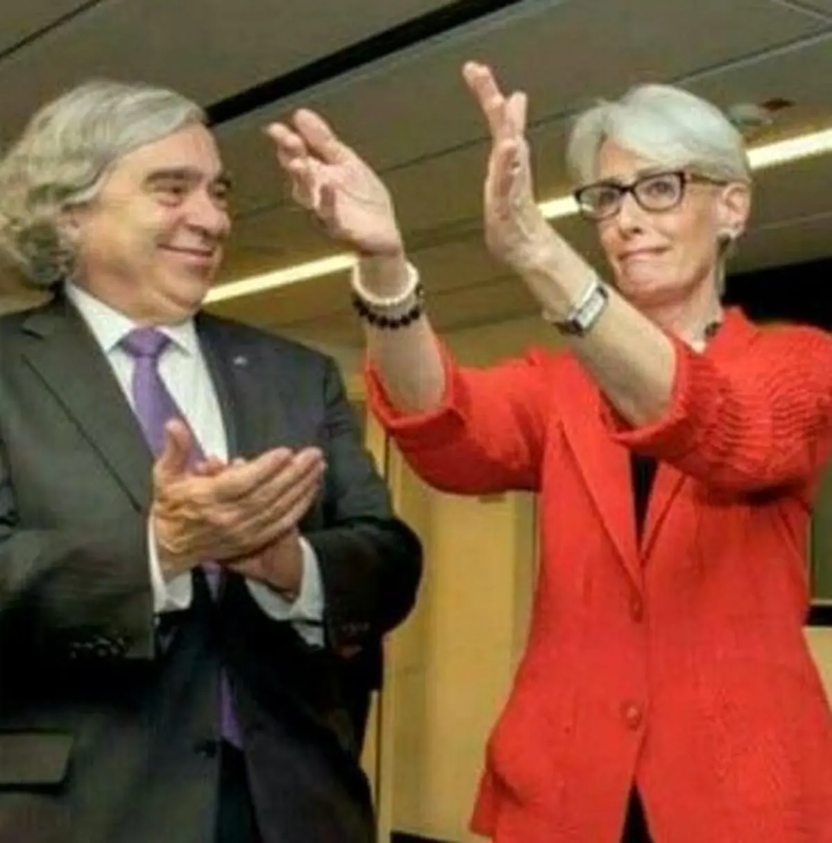 اشك هاي وندی شرمن پس از حصول توافق هسته ای/عکس