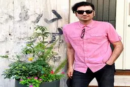حافظ ناظری با تیپی متفاوت