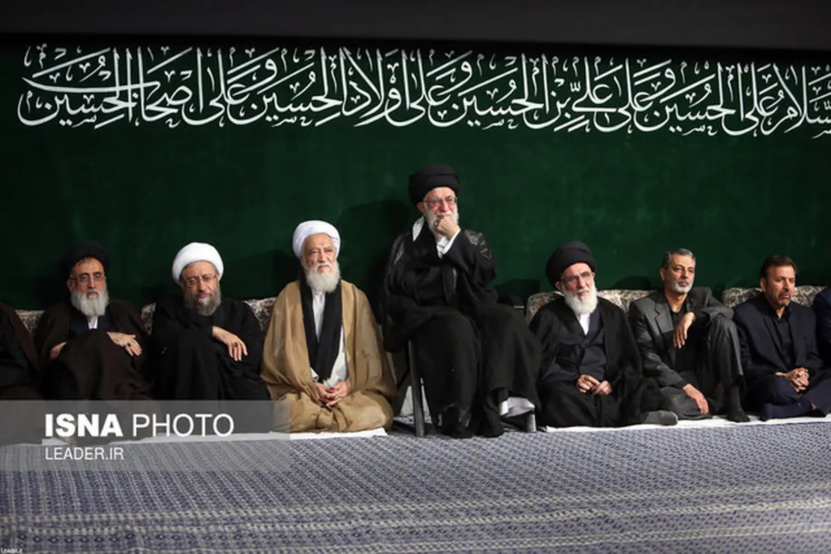با حضور رهبر معظم انقلاب و در حسینیه امام خمینی(ره)؛دومین شب مراسم عزاداری حضرت اباعبدالله الحسین (ع) برگزار شد