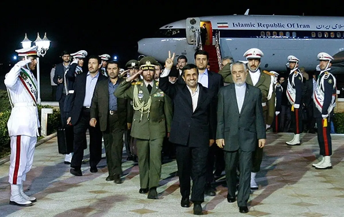 چرا پای هاشمی را به پرونده رحیمی باز کردند؟ /زنده‌کردن دوقطبی هاشمی-احمدی‌نژاد برای شریک‌تراشی در یک فساد اقتصادی