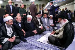 عکس/ تصویری جالب از دیدار مسئولان نظام با رهبر انقلاب