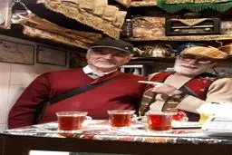 عکس/ حسین فریدون در حال تهرانگردی