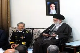 روایت تصویری از دیدار فرماندهان نیروی دریایی ارتش با رهبر انقلاب