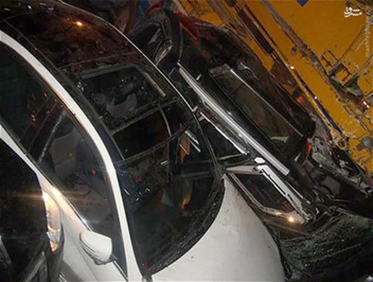 تصادف پر خرج جرثقیل 25 تنی در پاسداران/تصاویر