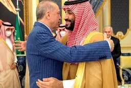 یک بغل گرم با طعم توطئه علیه ایران! |چرا بن سلمان و اردوغان یکدیگر را در آغوش گرفتند؟