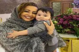 دختر کمدین معروف در آغوش نفیسه روشن + عکس