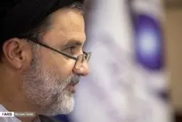 نبویان: ظریف خشن‌ترین و عصبی‌ترین عضو کابینه است