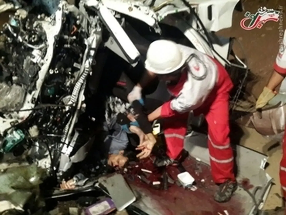 پنج کشته در تصادف مرگبار نیسان با پراید/تصاویر