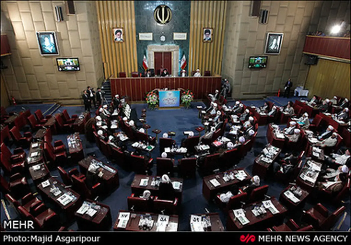 حاشیه‌های تصویری اجلاس مجمع خبرگان رهبری/ تصاویر