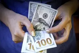 قیمت دلار و قیمت یورو امروز پنجشنبه 23 بهمن ماه / دلار باز هم اوج گرفت+ جدول