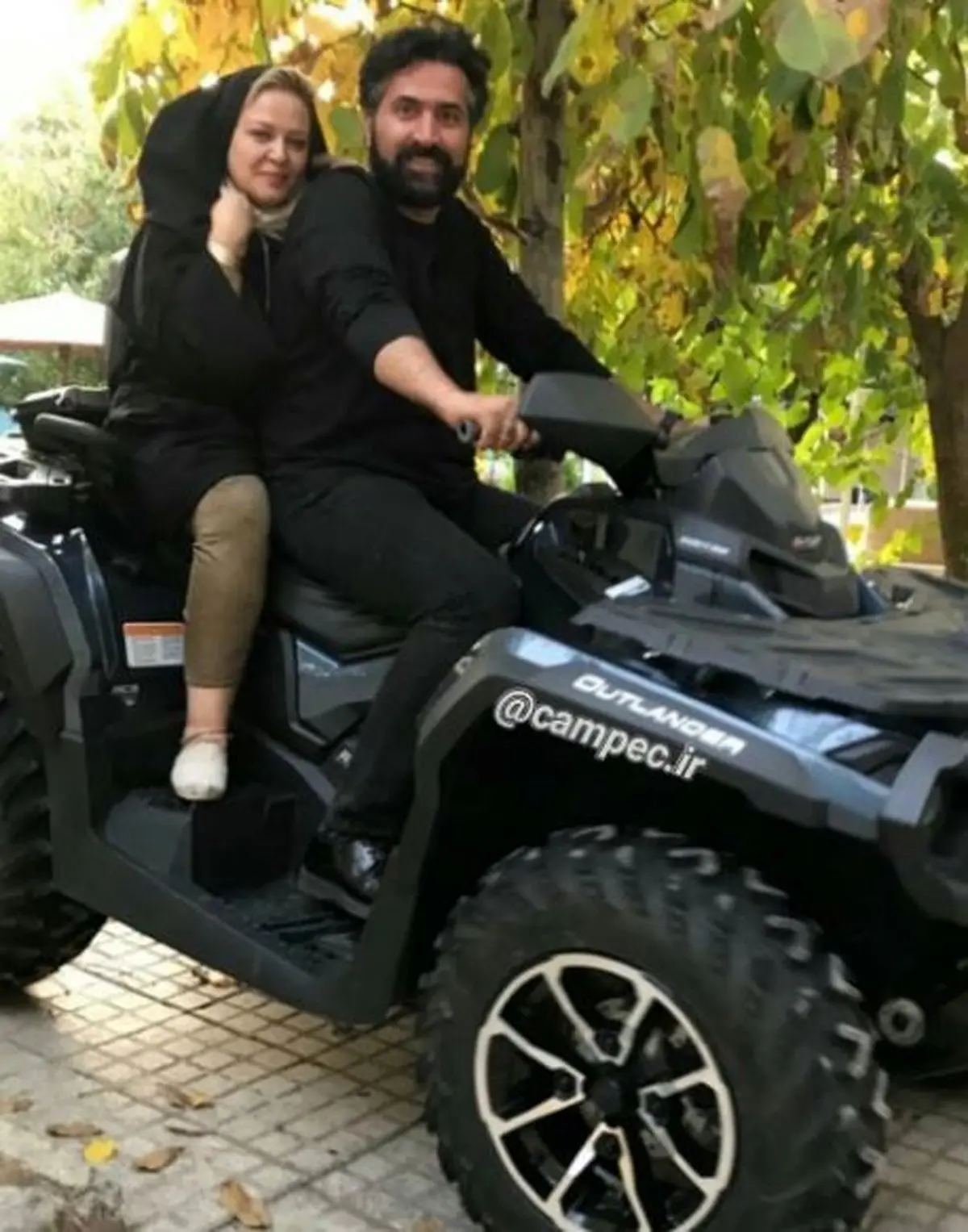 عکس / بهاره رهنما و همسرش روی موتور چهارچرخ