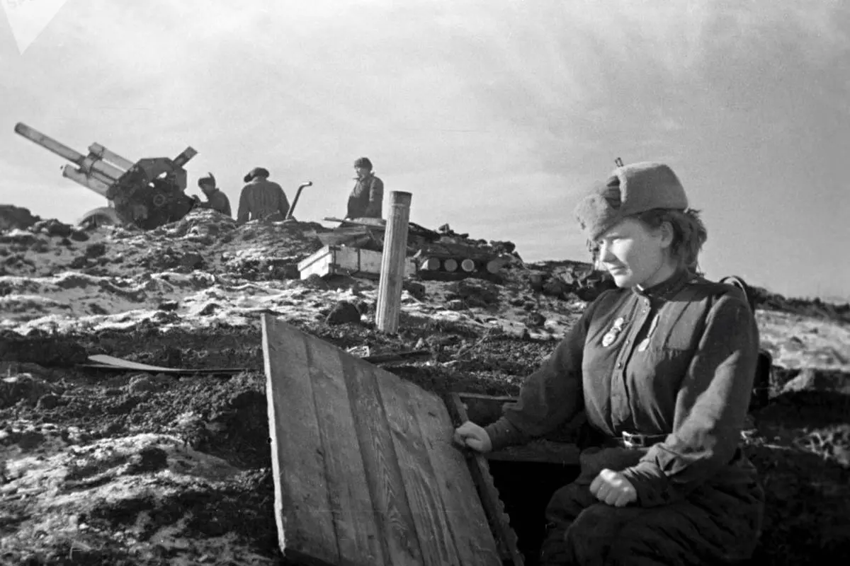 تصاویری دیدنی از زنانی که در جنگ ها دوشادوش مردان جنگیدند!