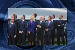 عکسی که باعث تمسخر رئیس‌جمهور فرانسه شد