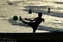 مسافران در سواحل گیلان/تصاویر