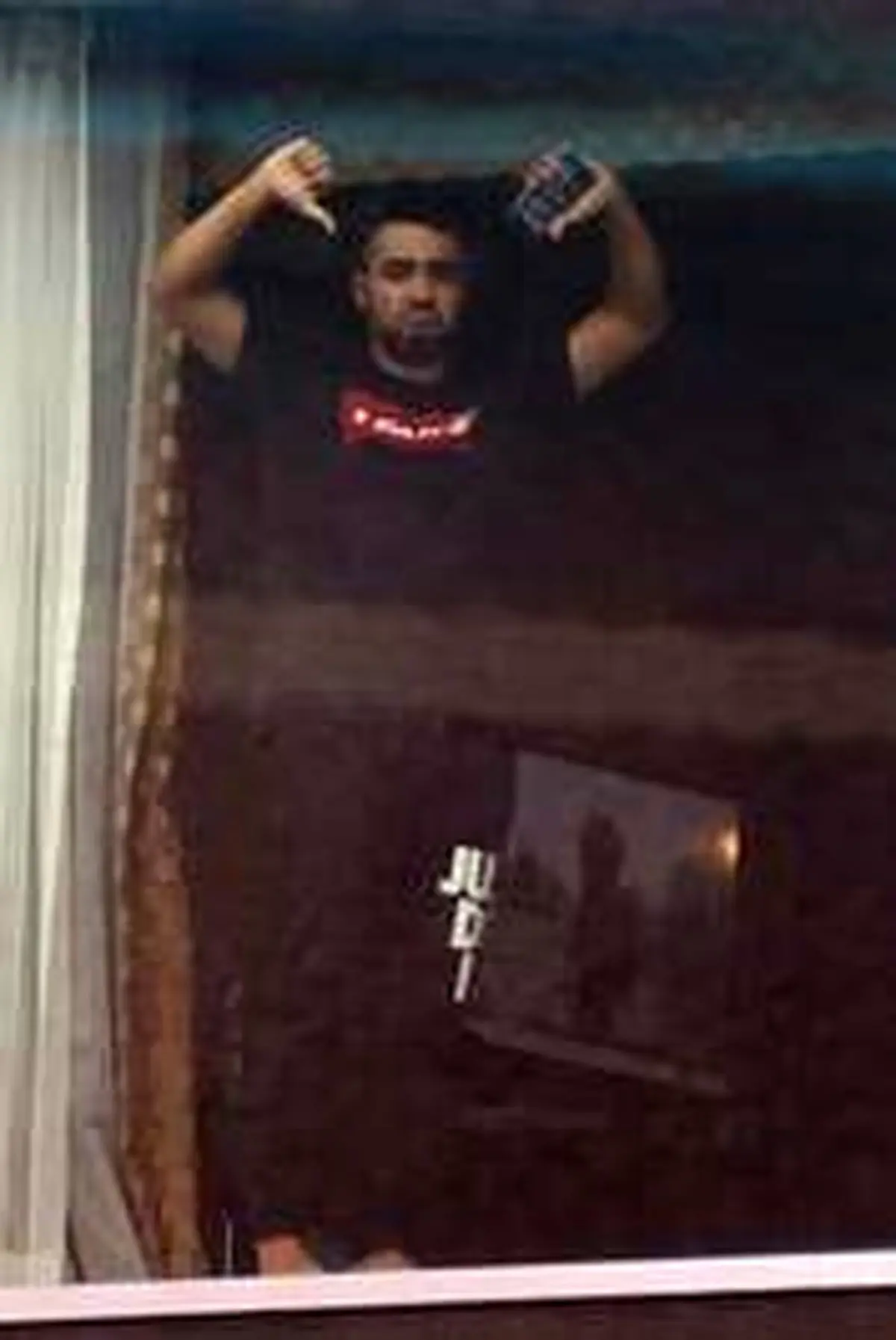 تصاویری جالب از قرنطینه مسافران در هتل