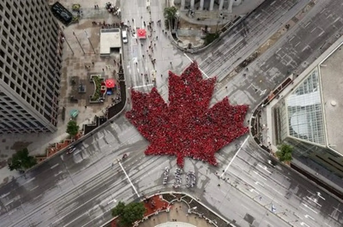 سلفی با آقای نخست وزیر در سالگرد استقلال کانادا/تصاویر