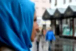 فیلمبرداری مخفیانه صداوسیما در مترو برای شناسایی بی‌حجاب‌ها!