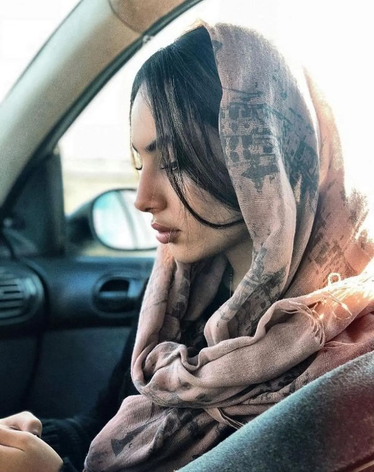 قیافه عبوس و درهم «ترلان پروانه»/ عکس