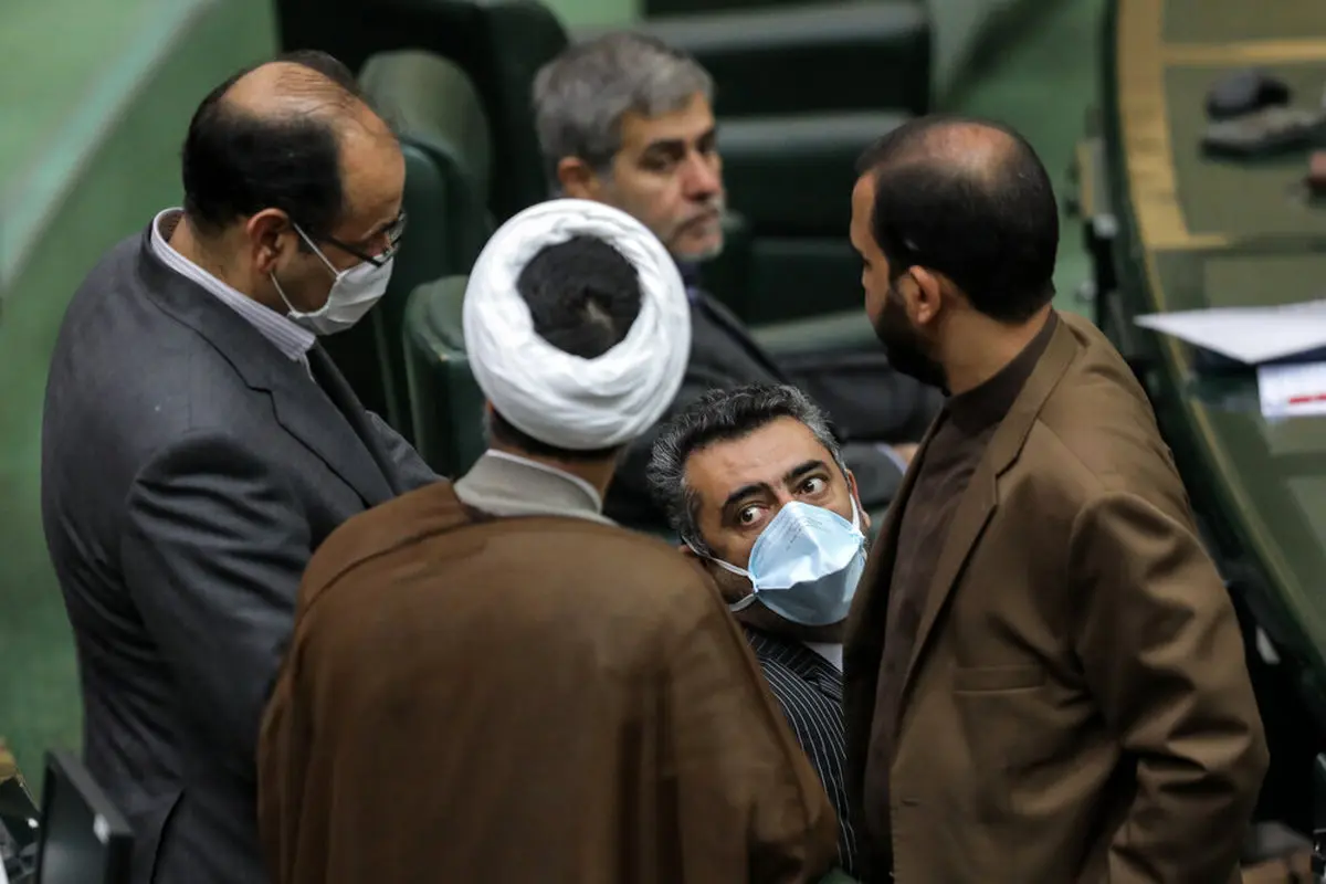 فاصله گذاری اجتماعی به سبک مجلس یازدهم! + عکس