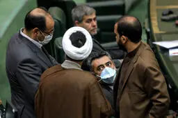 فاصله گذاری اجتماعی به سبک مجلس یازدهم! + عکس