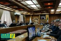 تکیه زدن شهردار اصلاح طلب بر صندلی قالیباف /عکس