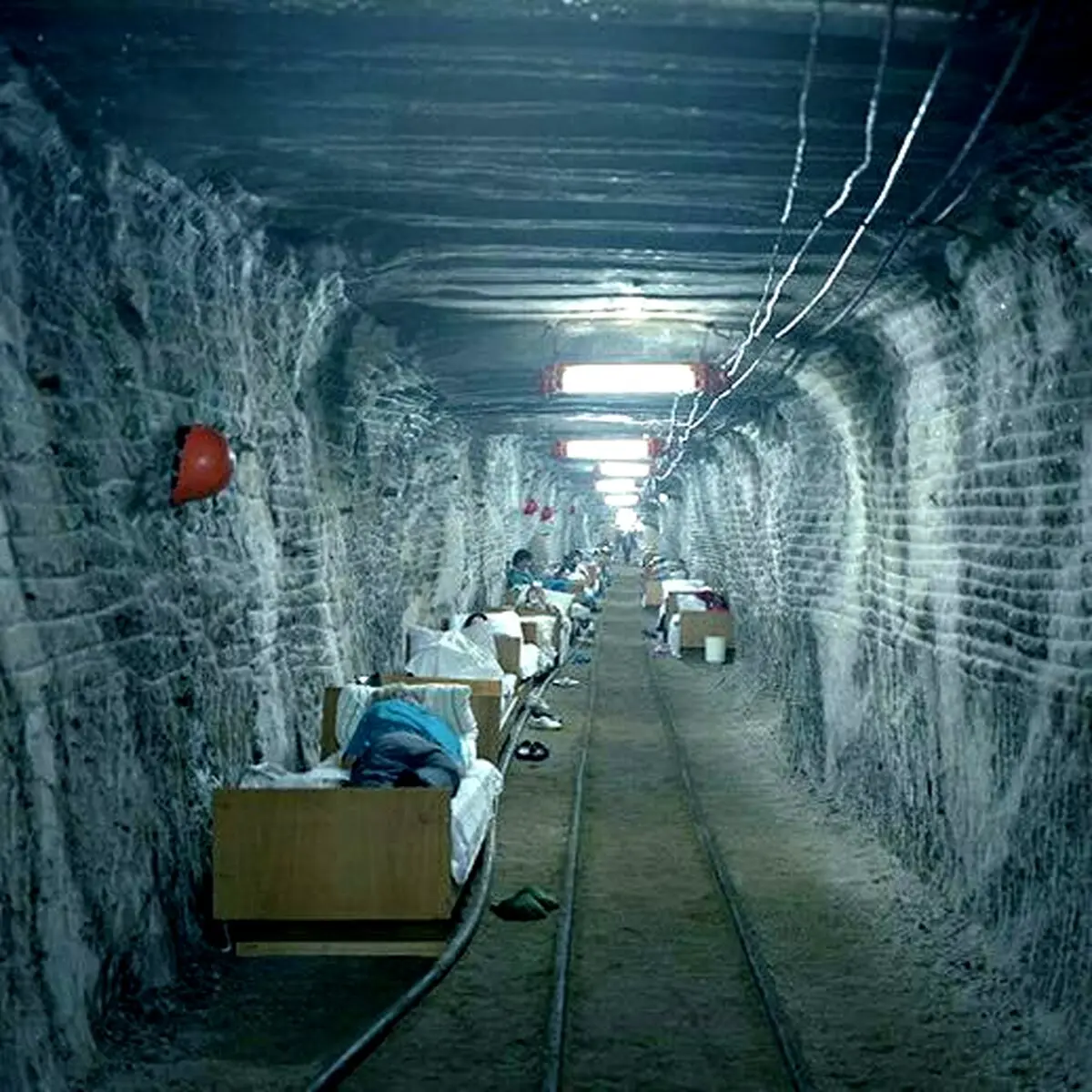 بیمارستانی در معدن نمک/ عکس