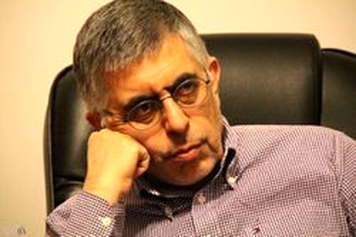 کرباسچی علیه عارف: عارف که روزی مانع سخنرانی سروش شد و روز دیگر سید جواد طباطبایی را از معاونت پژوهشی برکنار کرد اکنون خود را برای هر مقامی آماده میکند/ باید از عارف پرسید تعریف شما از اصلاحات چیست؟
