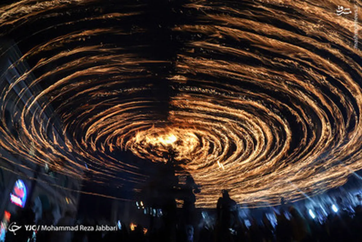 آیین مشعل گردانی عراقی‌ها در قم/تصاویر