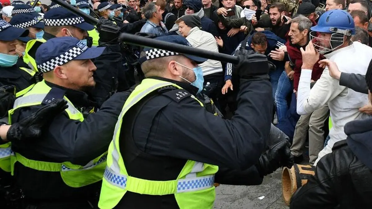 درگیری پلیس با تظاهرکنندگان در لندن