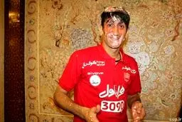 تصویری باورنکردنی از دروازه بان پرسپولیس!/عکس
