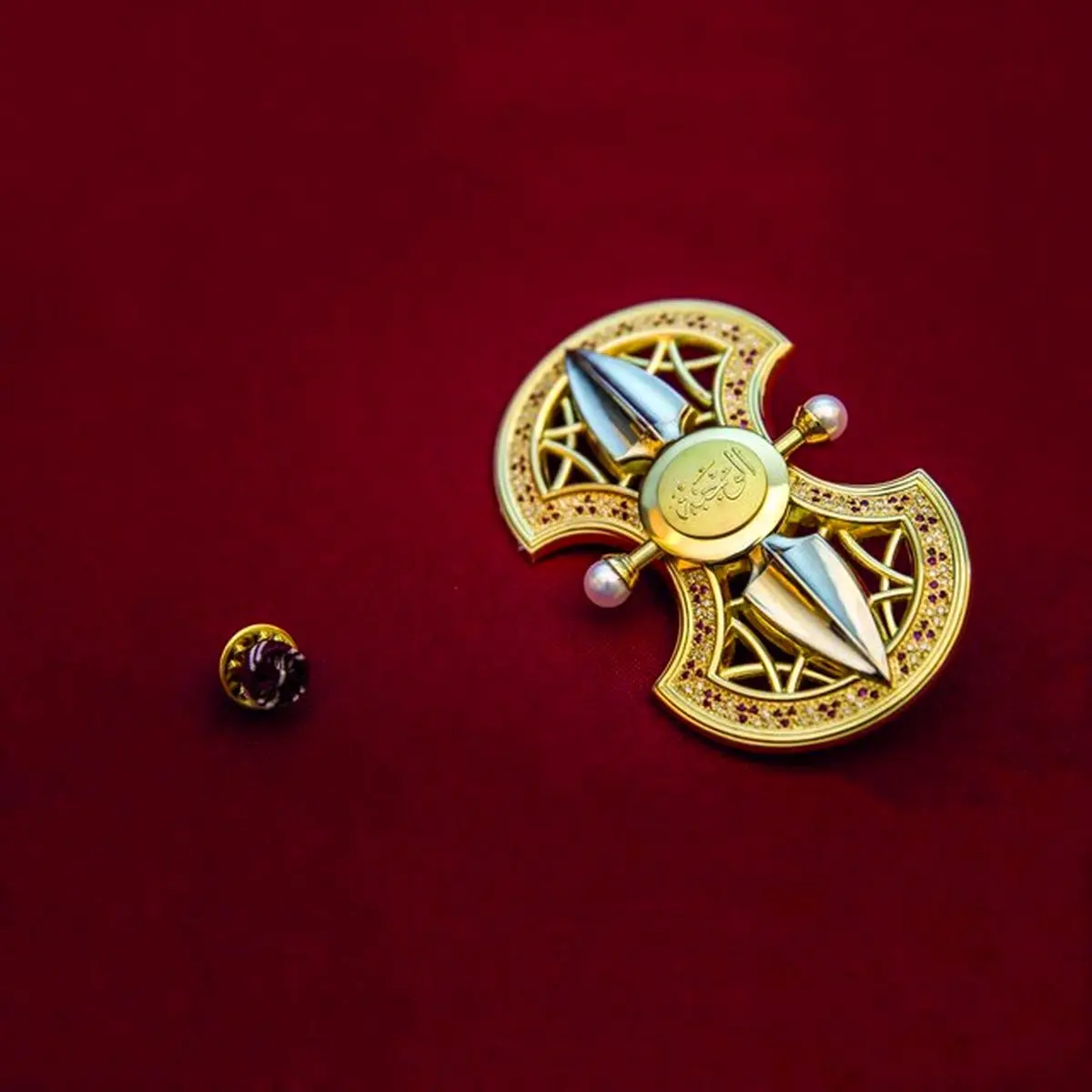 هدیه معنادار امیر قطر به سفیر ایران چه بود؟ + عکس