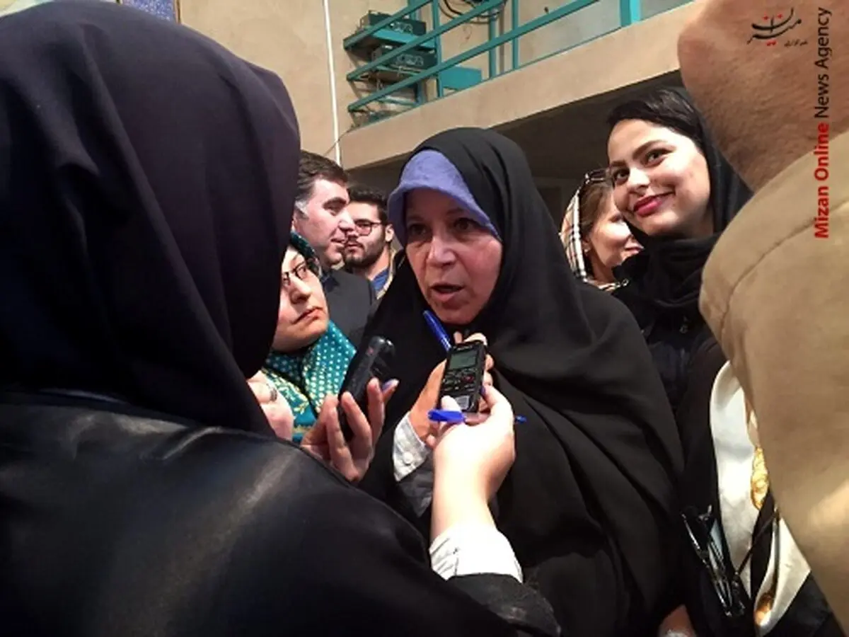 فائزه هاشمی در انتخابات شرکت کرد/عکس