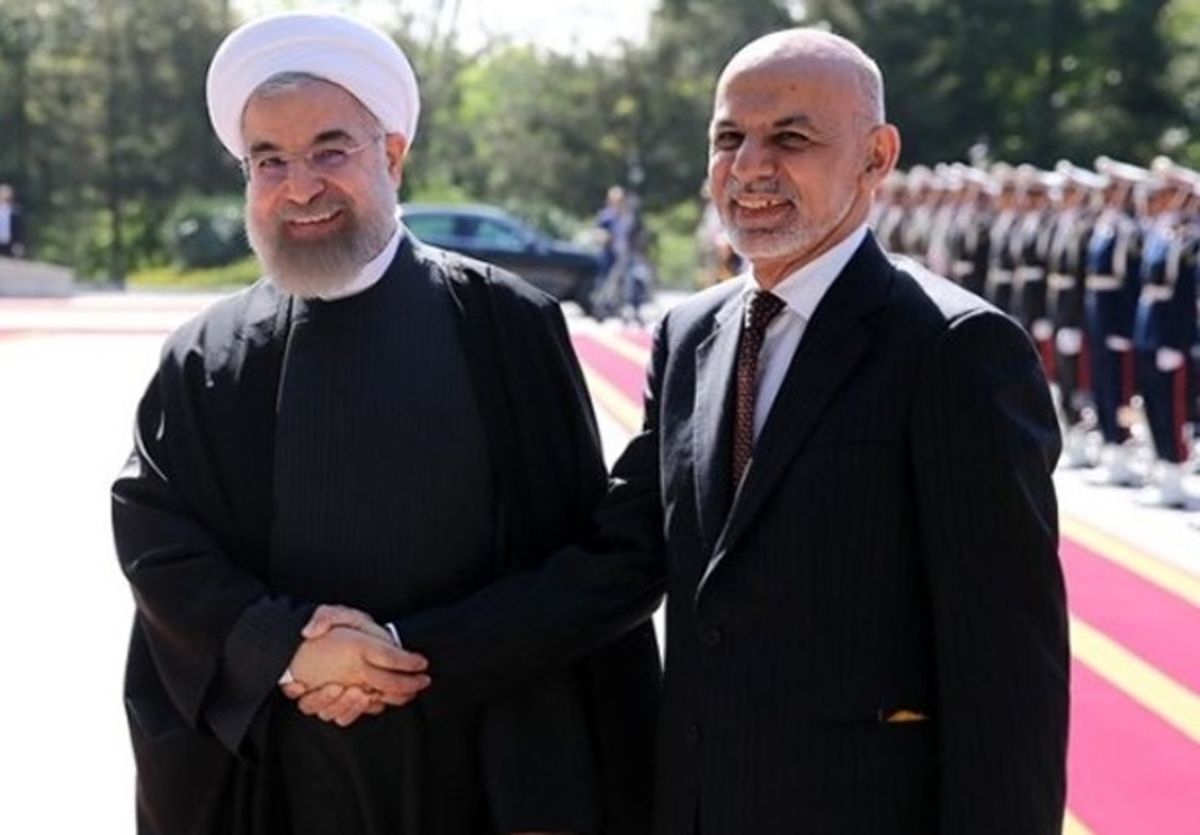 آیا واقعا روسیه پول داده بود تا آمریکایی ها را در افغانستان بکشند؟ / رای الیوم: نگرانی آمریکا در افغانستان، نفوذ ایران است نه روسیه