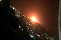 مشاهده نور نارنجی در شرق تهران / یک مخزن گاز صنعتی در محل خالی از سکنه منفجر شد