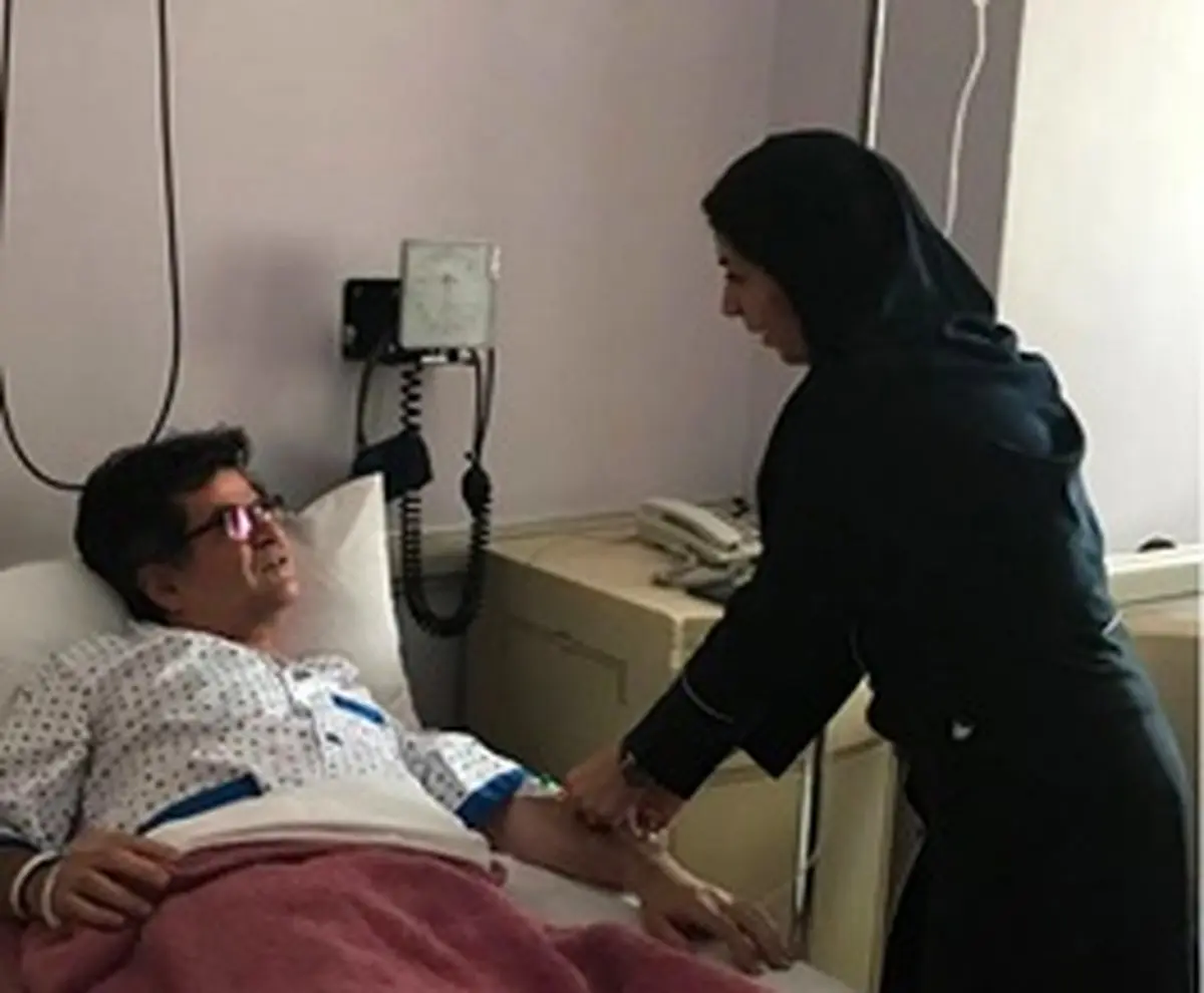 عکسی از بستری شدن جعفر پناهی در بیمارستان
