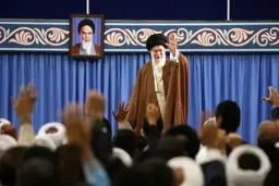 دیدار شرکت‌کنندگان کنگره «نقش شیعه در پیدایش و گسترش علوم اسلامی» با رهبر انقلاب/تصاویر